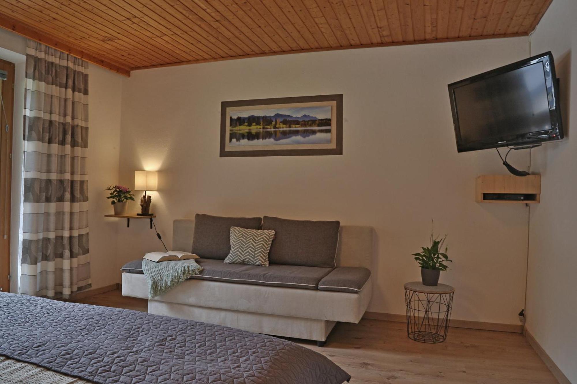 Apartment Alpenwelt Нойщифт им Щубайтал Екстериор снимка