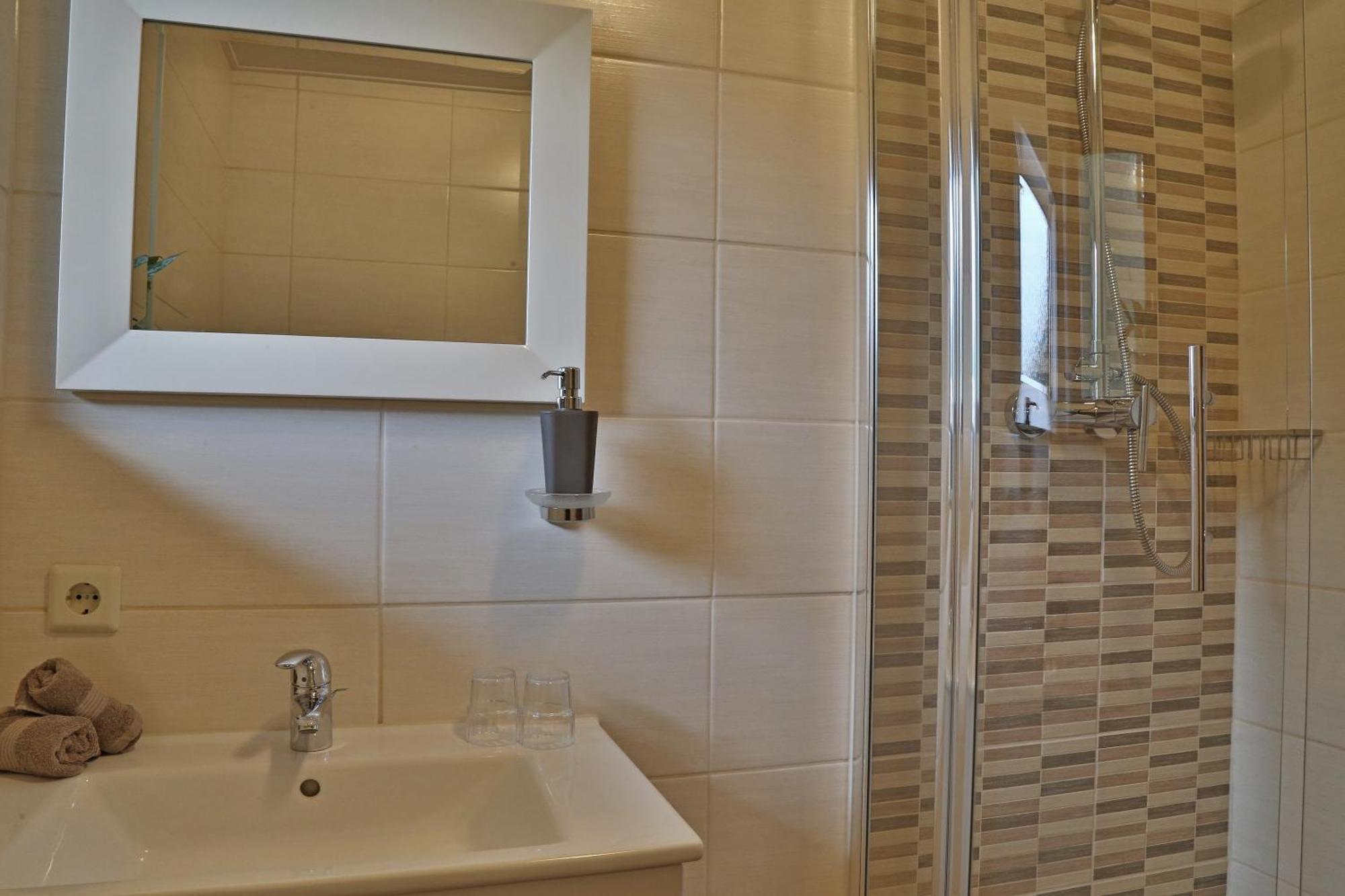 Apartment Alpenwelt Нойщифт им Щубайтал Екстериор снимка