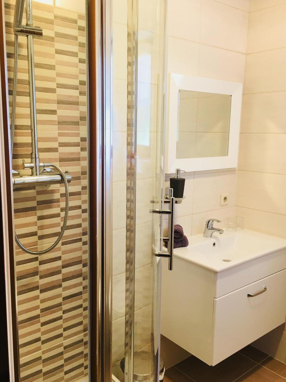 Apartment Alpenwelt Нойщифт им Щубайтал Екстериор снимка